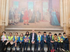 Lord Raval Welcomes Gurukula Students to Parliament