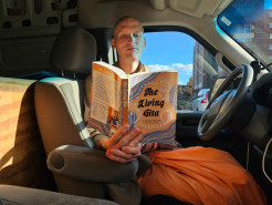 Book Review: The Living Gita – A Landmark in ISKCON History