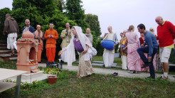 The Glory of Rupa Goswami’s Samadhi at New Vraja-dhama