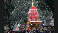 54th Kolkata Rathayatra Rolls with Fighter Jet Tires & Live GPS Updates