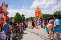 St. Louis Chariot Festival Draws Hundreds to Popular Lakeside Setting