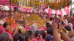 Video: Devotees Share Govardhan Puja Prasadam with Vrajavasis by Ox Cart
