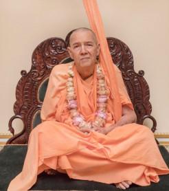 Devotees remember Badrinarayan Swami