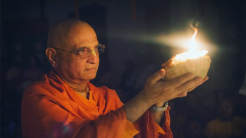 Beloved ISKCON Guru and GBC Member Bhakti Charu Swami Passes Away