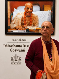 HH Dhirasanta Dasa Goswami has left this world