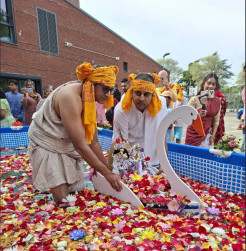 Nauka Vihar Utsava – A Historic First in The Netherlands